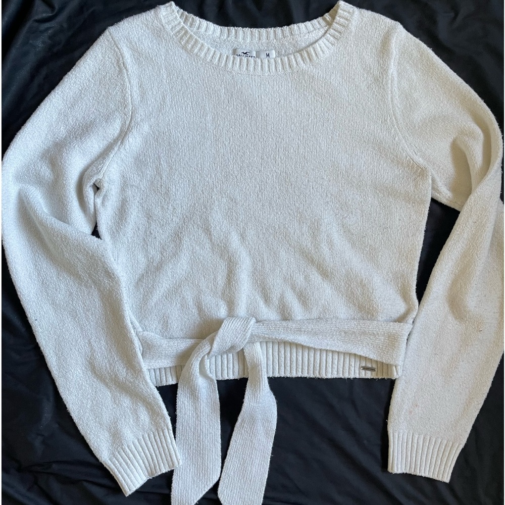 Hollister sweater